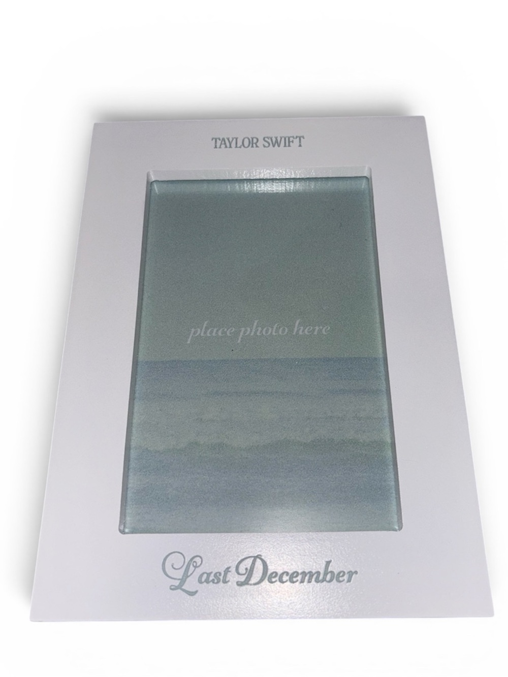 * moving sale * 1989 (TAYLOR'S VERSION) WHITE PICTURE FRAME